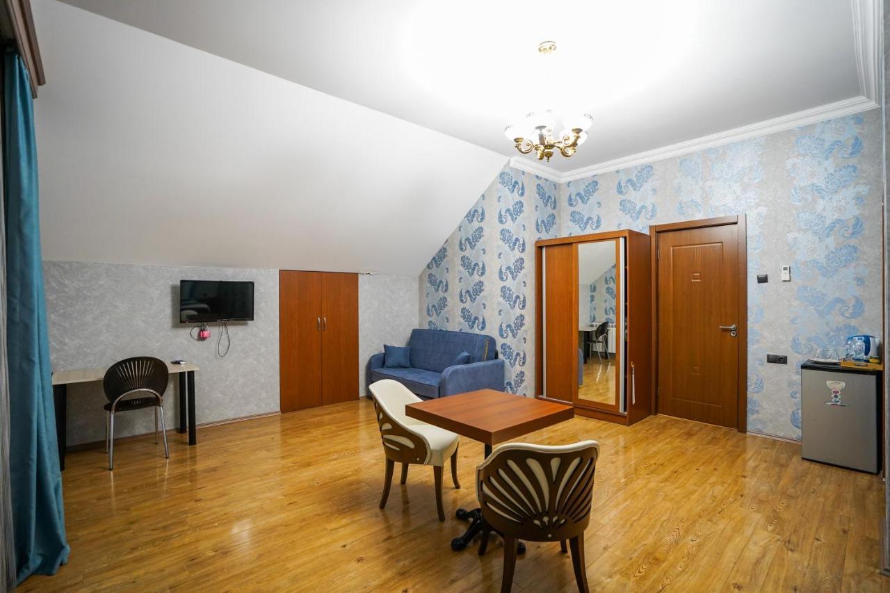 Natali Hotel Боржомі Екстер'єр фото