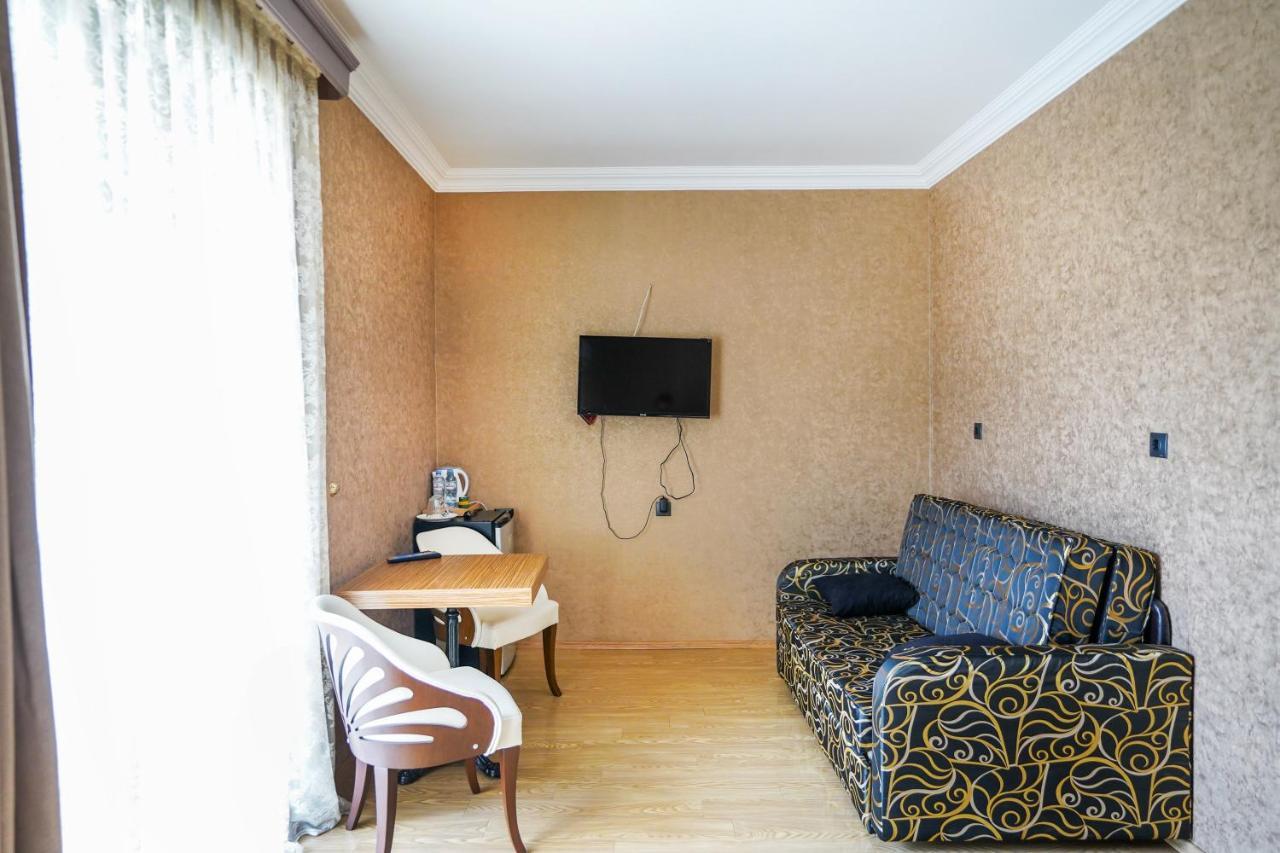Natali Hotel Боржомі Екстер'єр фото