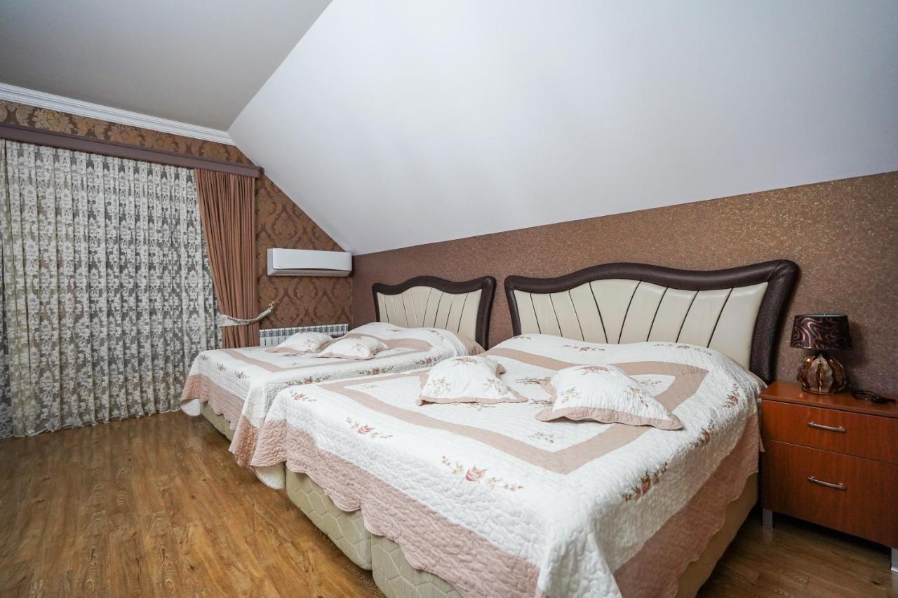 Natali Hotel Боржомі Екстер'єр фото