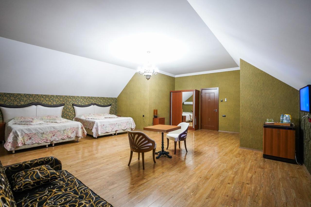 Natali Hotel Боржомі Екстер'єр фото
